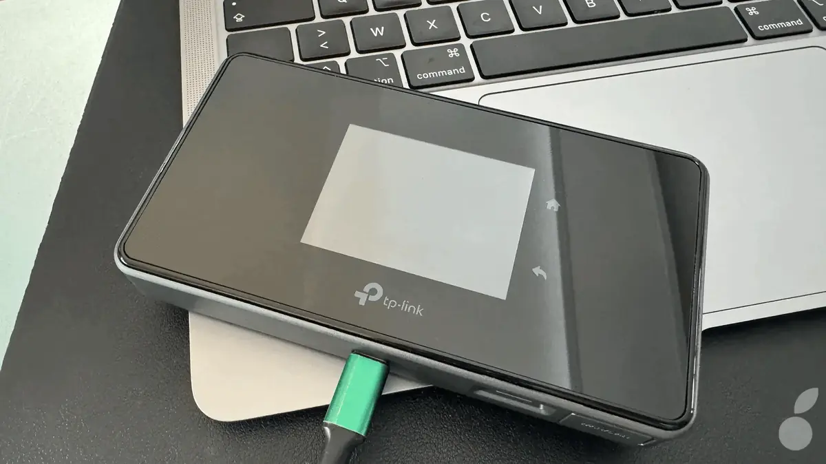 Test du TP-Link M8550&nbsp;: un routeur de poche 5G WiFI 6E pour les pros ou les voyageurs
