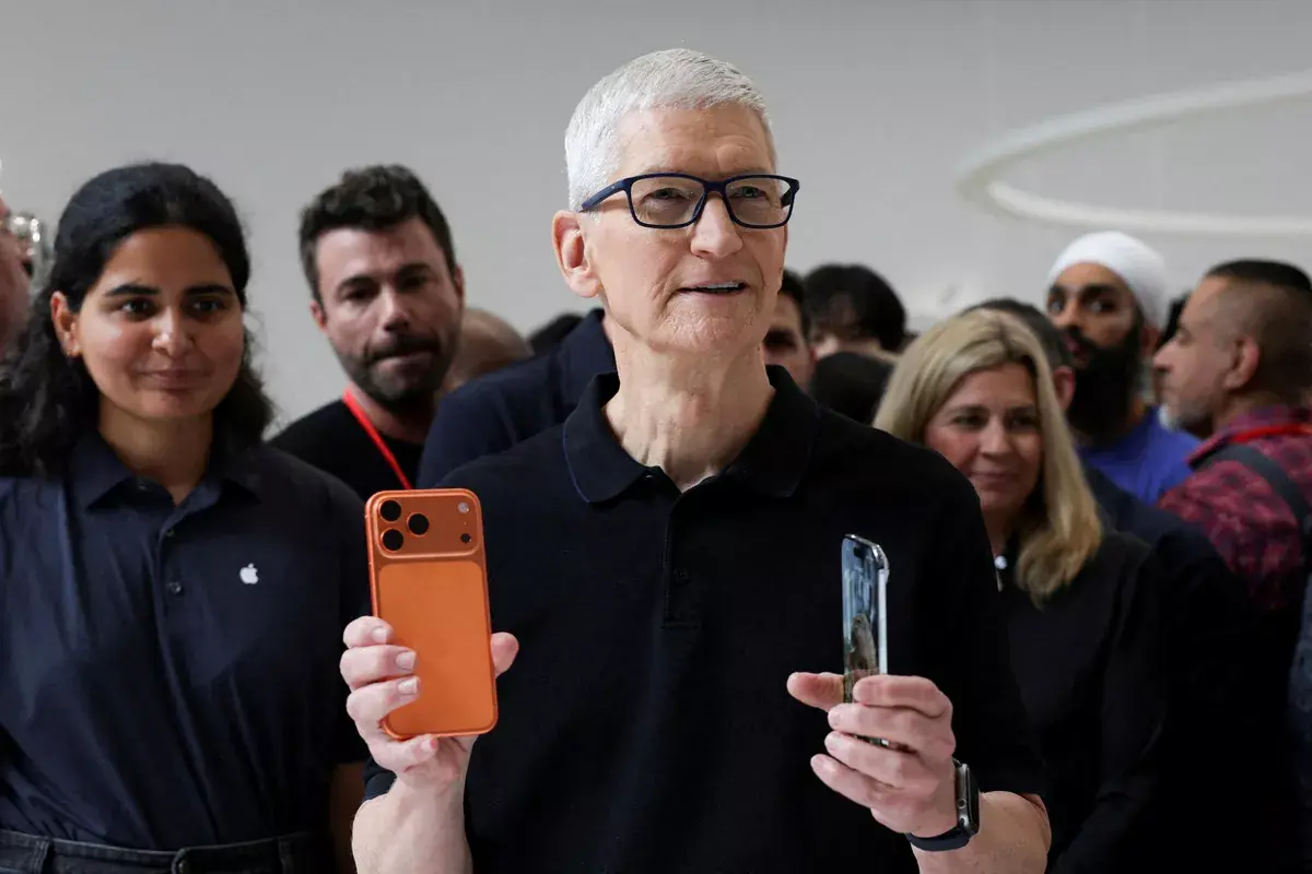 Mais Tim Cook vend toujours des iPhone le Jour J