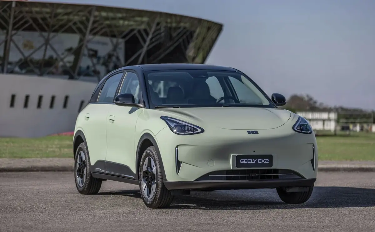 Geely E2&nbsp;: la voiture la plus vendue en Chine arrive en France &agrave; 20 990 euros