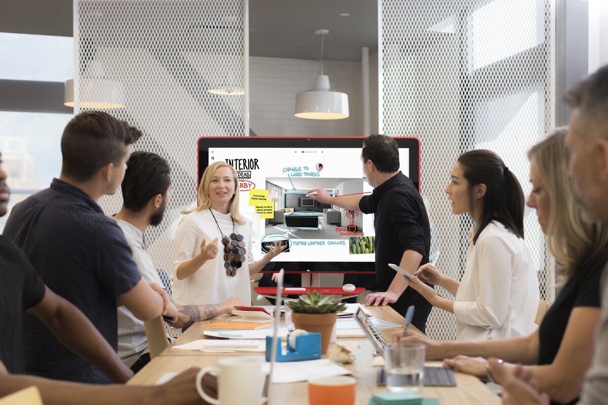 Pour contrer Slack, Google présente Hangouts Chat et Hangouts Meet