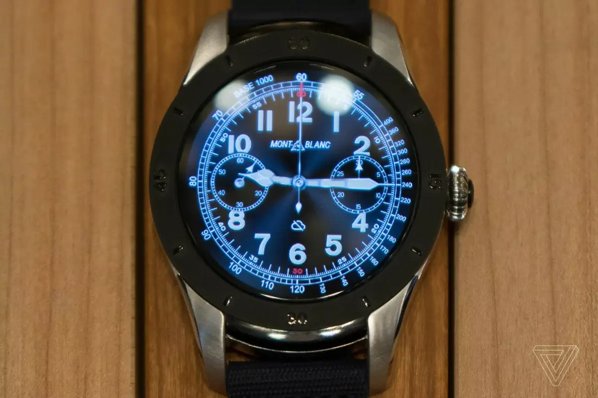 Montblanc présente sa montre connectée (sans panache)