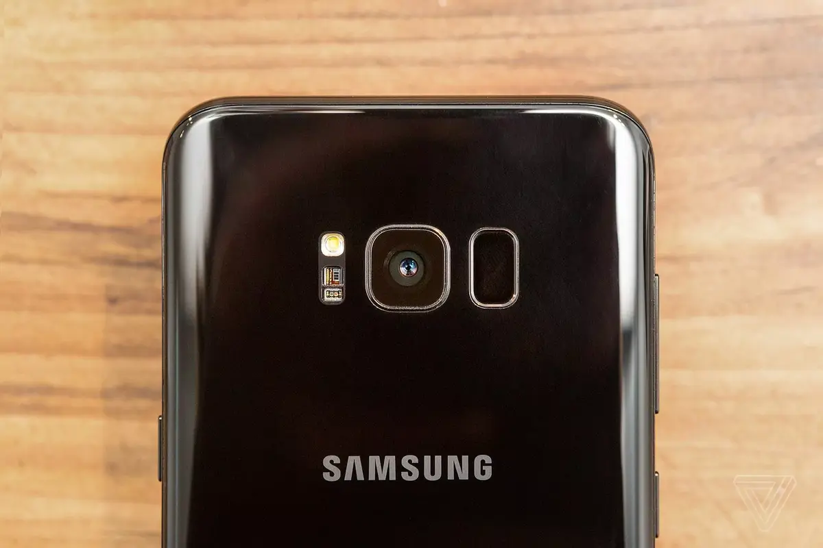 Galaxy S8 : Samsung met la pression à Apple avant l'arrivée de l'iPhone 8