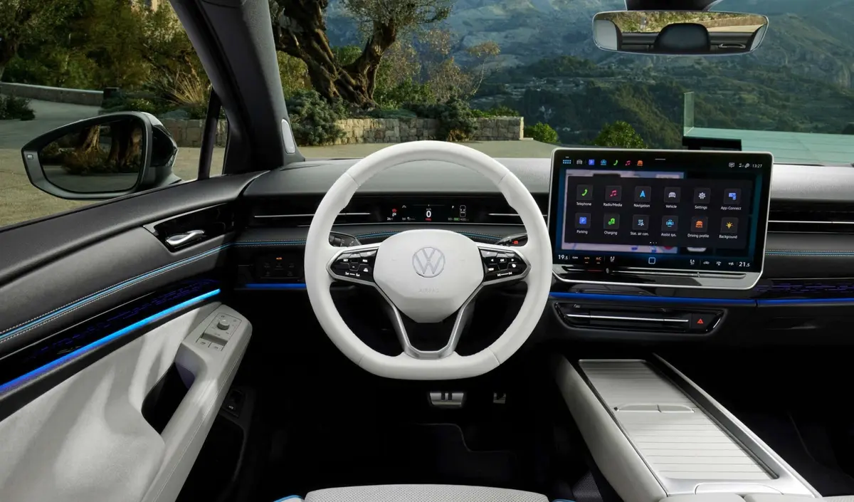 VE : ID.7, Maybach EQS SUV, BMW i7 M70, Smart #3, Lotus Envya, Tesla Semi, MG Cyberster