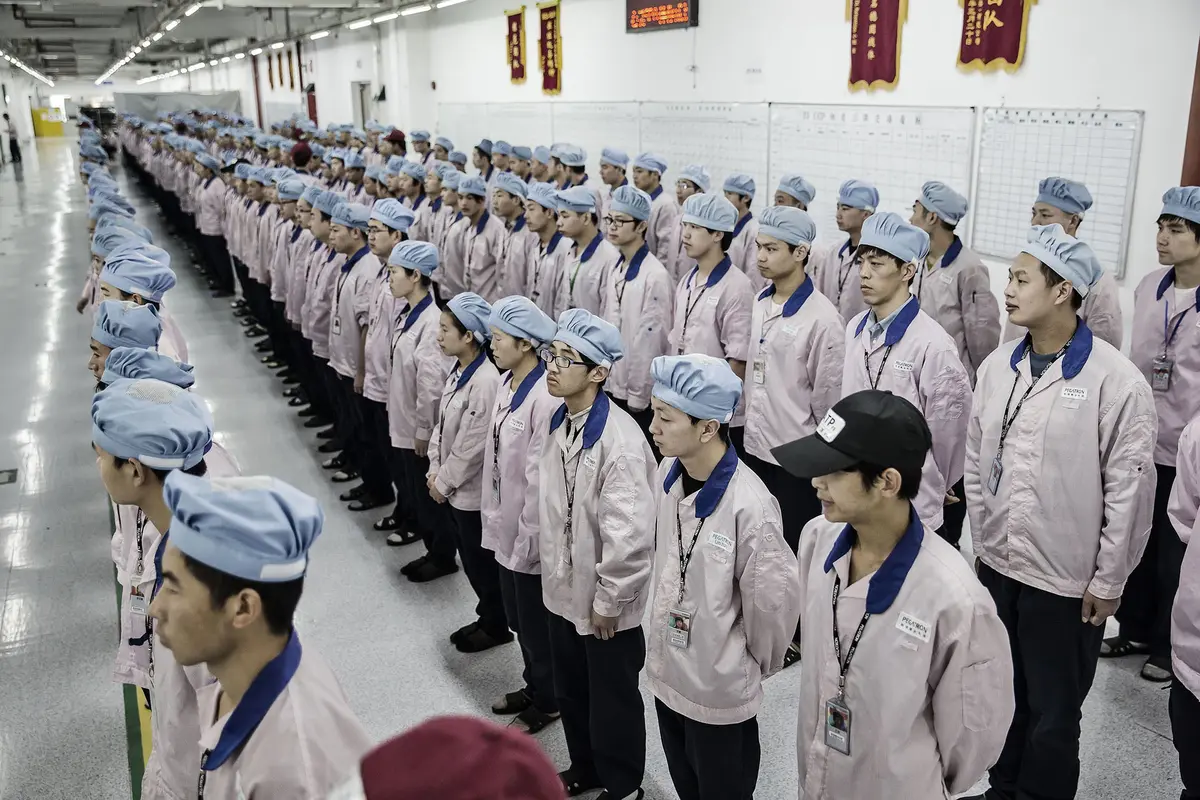 Infiltré dans une usine d'iPhone, un étudiant raconte son quotidien d'ouvrier chinois