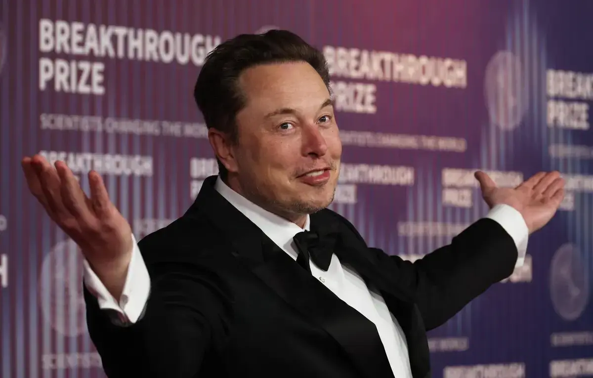 Non, Elon Musk, n'est pas l’homme le plus riche de l’Histoire, il est numéro deux derrière cet homme