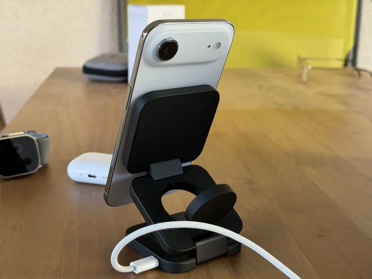 Test du Kuxiu X55 Turbo&nbsp;: le chargeur sans fil 3-en-1 Qi2.2 qui coche toutes les cases