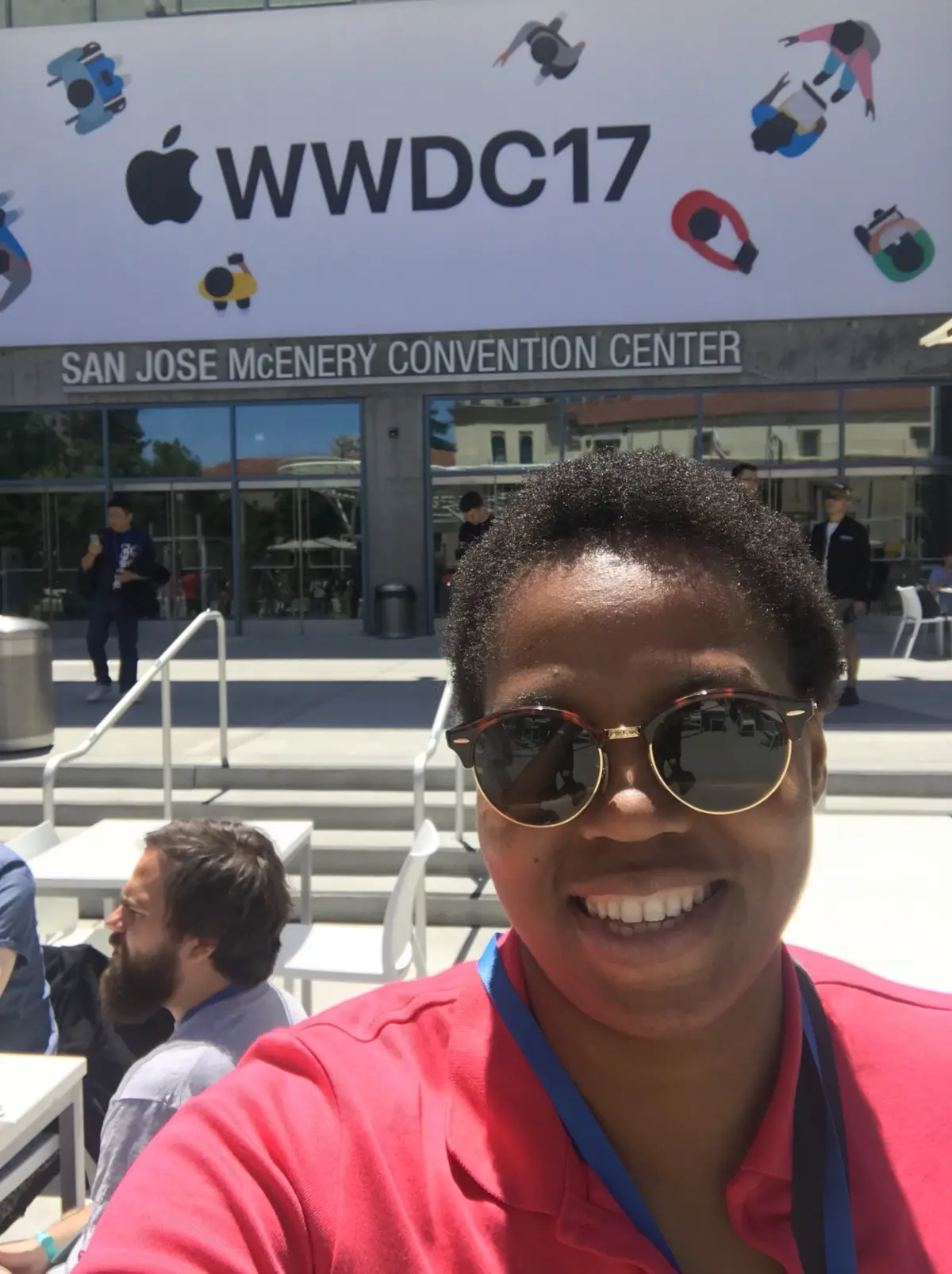 #WWDC en direct : du monde, des badges et des pin's ! (photos)