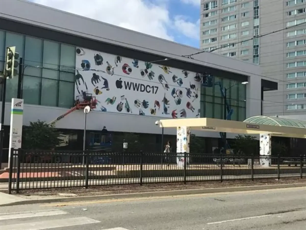 #WWDC: התור כבר נוצר מול מרכז הכנסים של McEnery (תמונות+סרטונים)