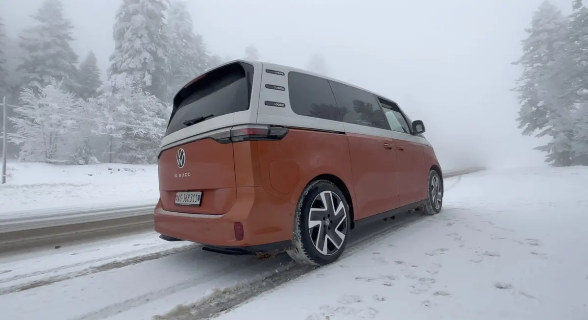 Essai Volkswagen ID.Buzz : autonomie, recharge, VanLife, intérieur, offroad, notre test sur 2000Km !