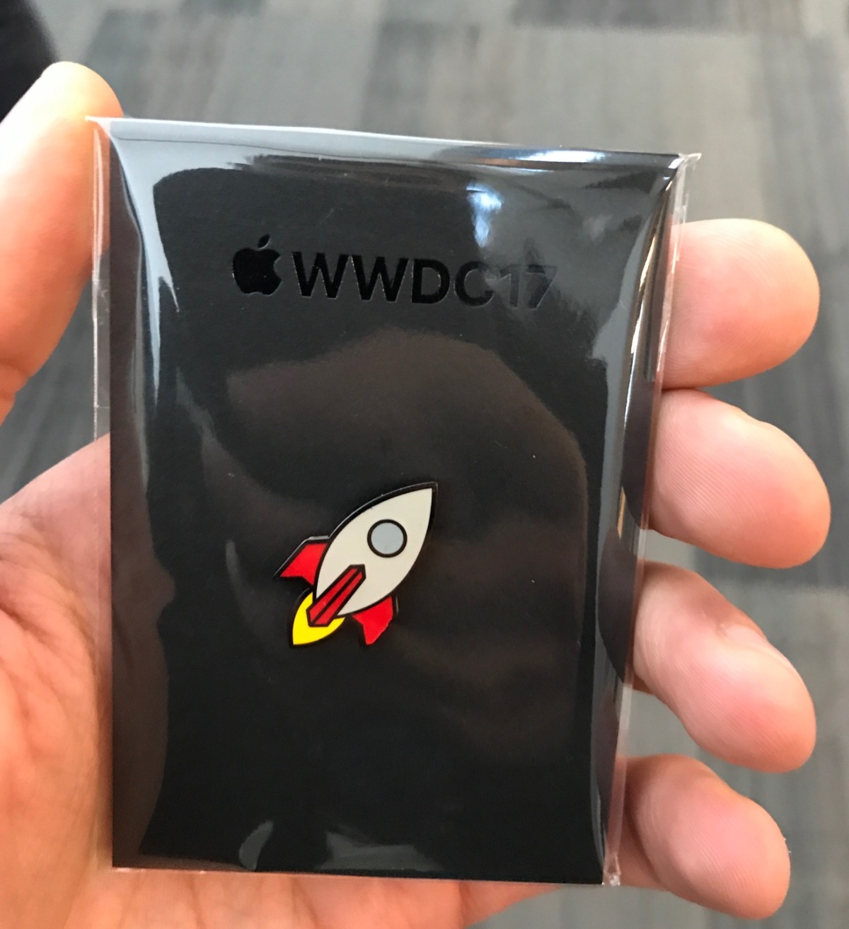 #WWDC : les frenchies réunis avant de rentrer (photo) et les 2 derniers Pin's !