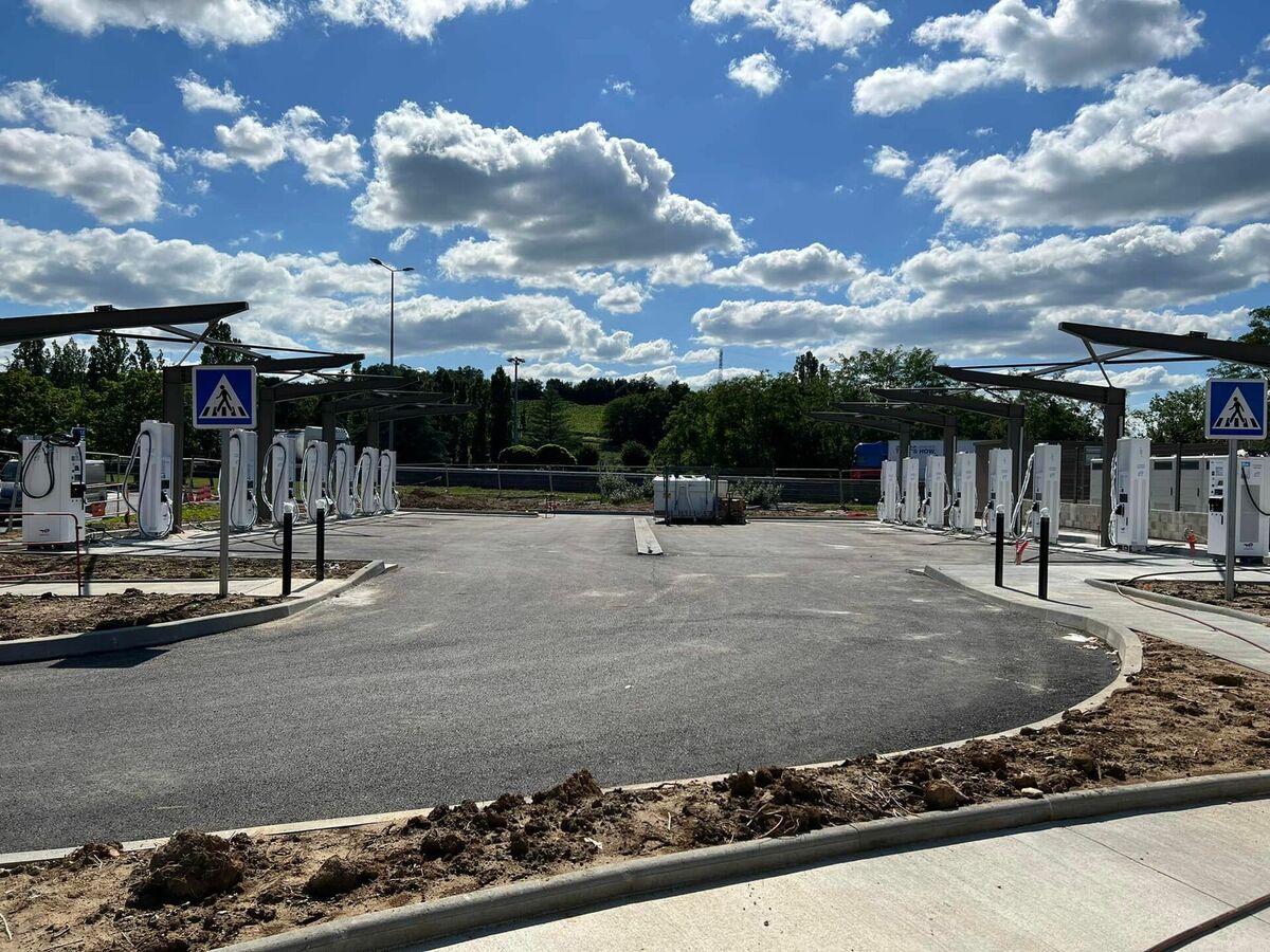 Tesla, Ionity, Total, Fastned, Electra, Vinci... plein de chargeurs rapides avant l'été !