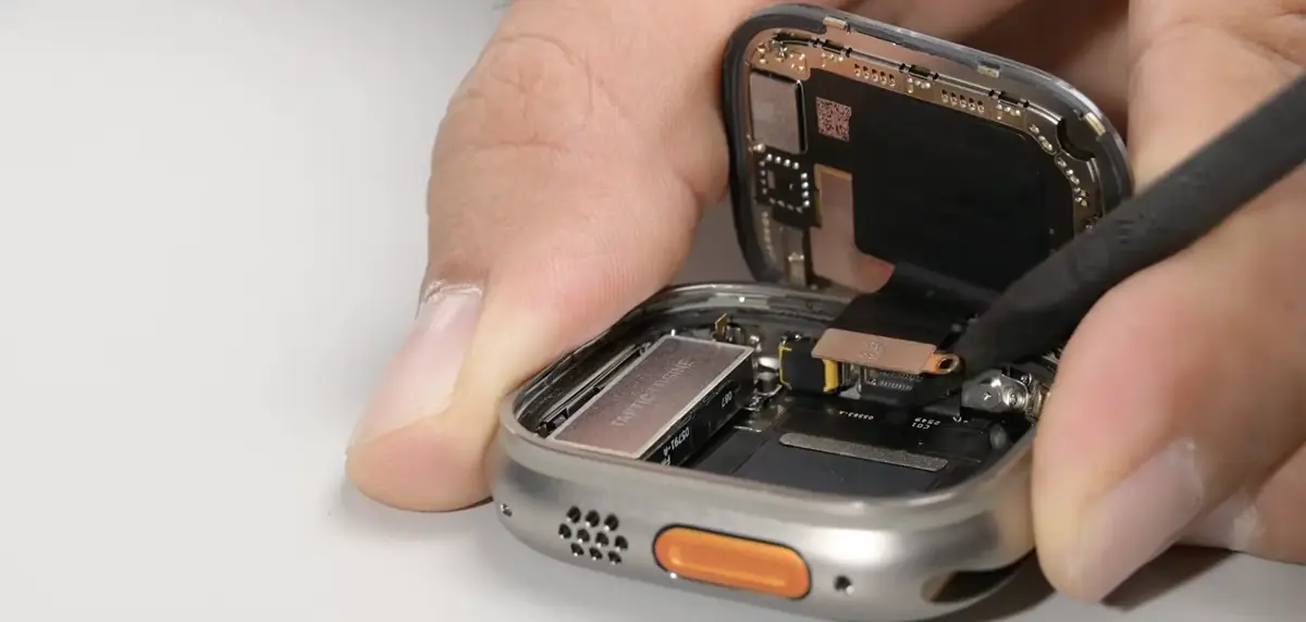 D&eacute;montage des Apple Watch Series 12 et Ultra 4&nbsp;: de mauvaises surprises&nbsp;!