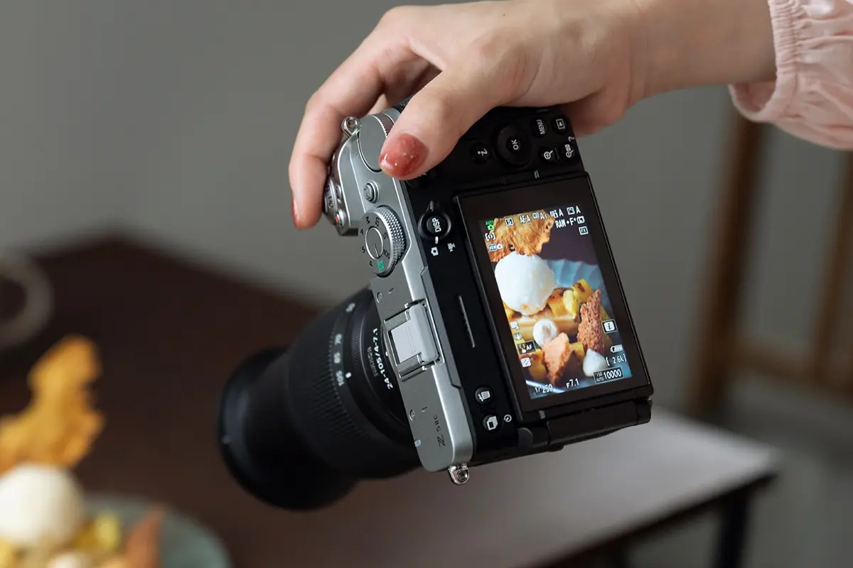 Nikon Z5 IIC&nbsp;: un plein format &agrave; 1 549 euros sans viseur