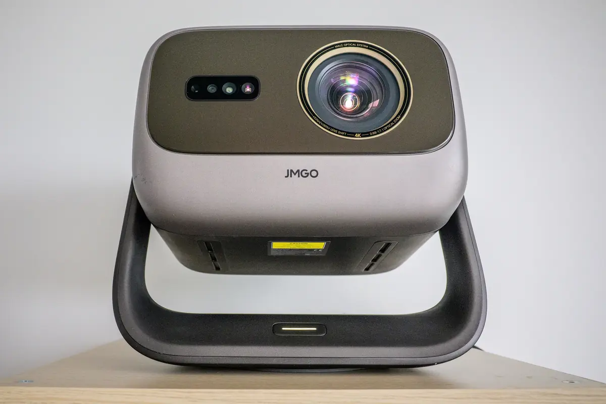 Test du JMGO N3 Ultimate&nbsp;: d&eacute;placer la lumi&egrave;re physiquement change tout&nbsp;!