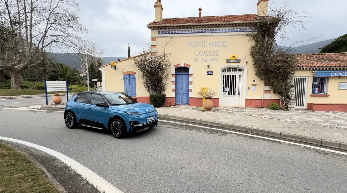 Essai Nissan Micra &eacute;lectrique&nbsp;: gal&egrave;re ou pas pour partir en vacances&nbsp;? (road-trip vid&eacute;o)