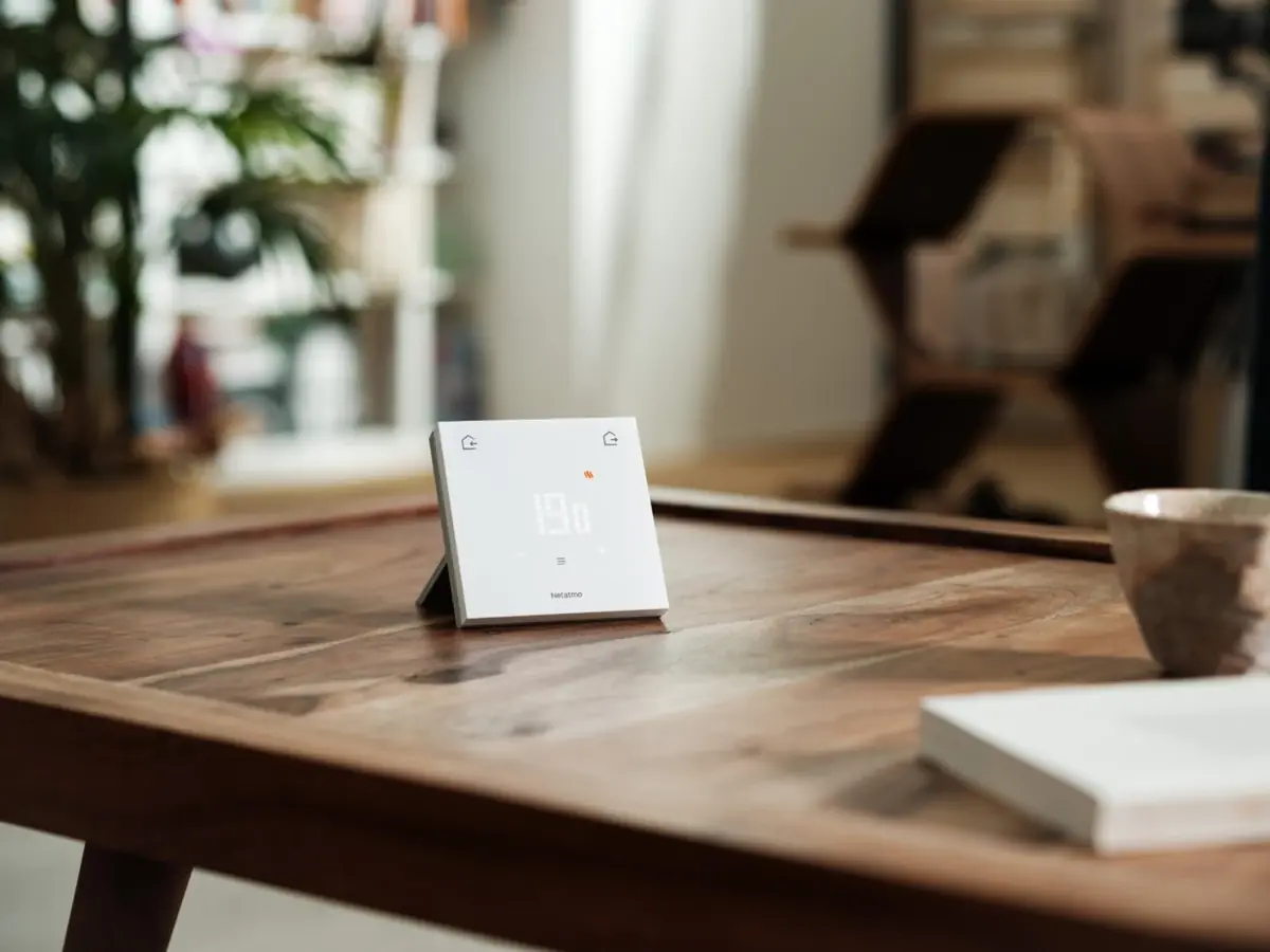 Netatmo renouvelle son thermostat et sa cam&eacute;ra ext&eacute;rieure avec la gamme Original