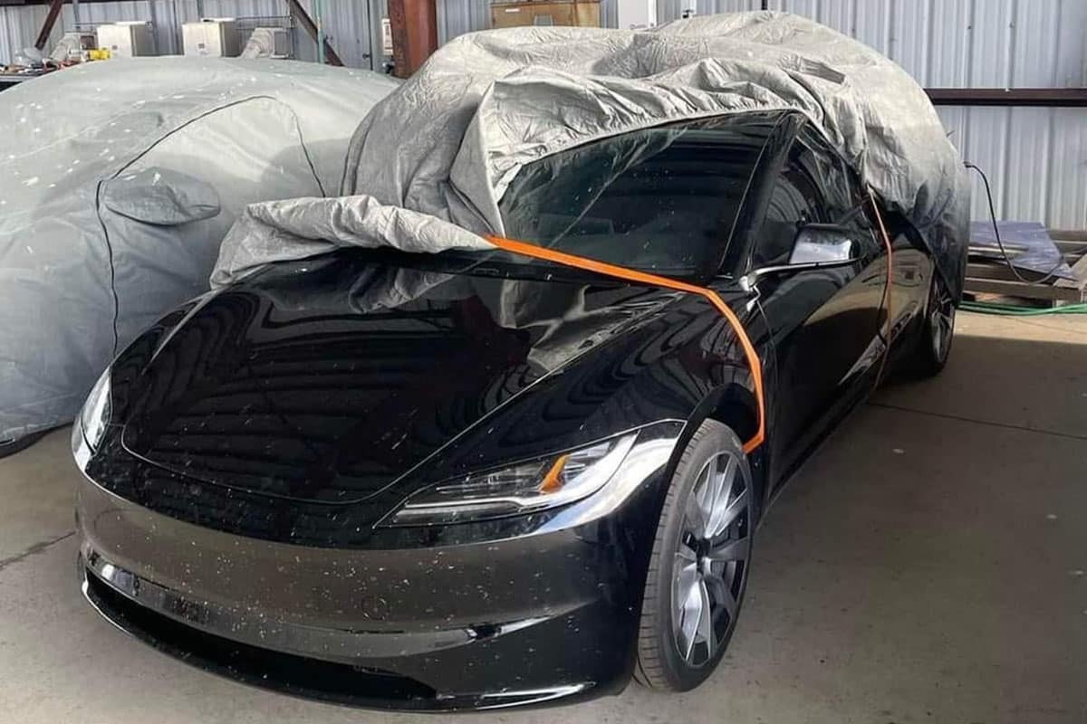 Une photo de la nouvelle Tesla Model 3 ? Avec de nouveaux écrans ?