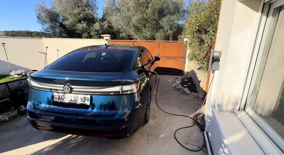 Essai Volkswagen ID7 Pro S&nbsp;: une autonomie de dingue&nbsp;! + test avec coffre de toit et sur neige