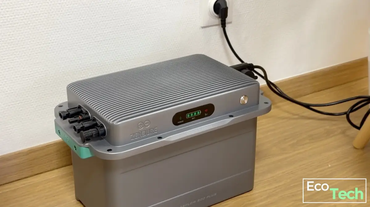 Test Zendure SolarFlow 800 Plus&nbsp;: la batterie solaire &agrave; 450&euro; pour 2 kWh, id&eacute;ale pour d&eacute;buter&nbsp;?