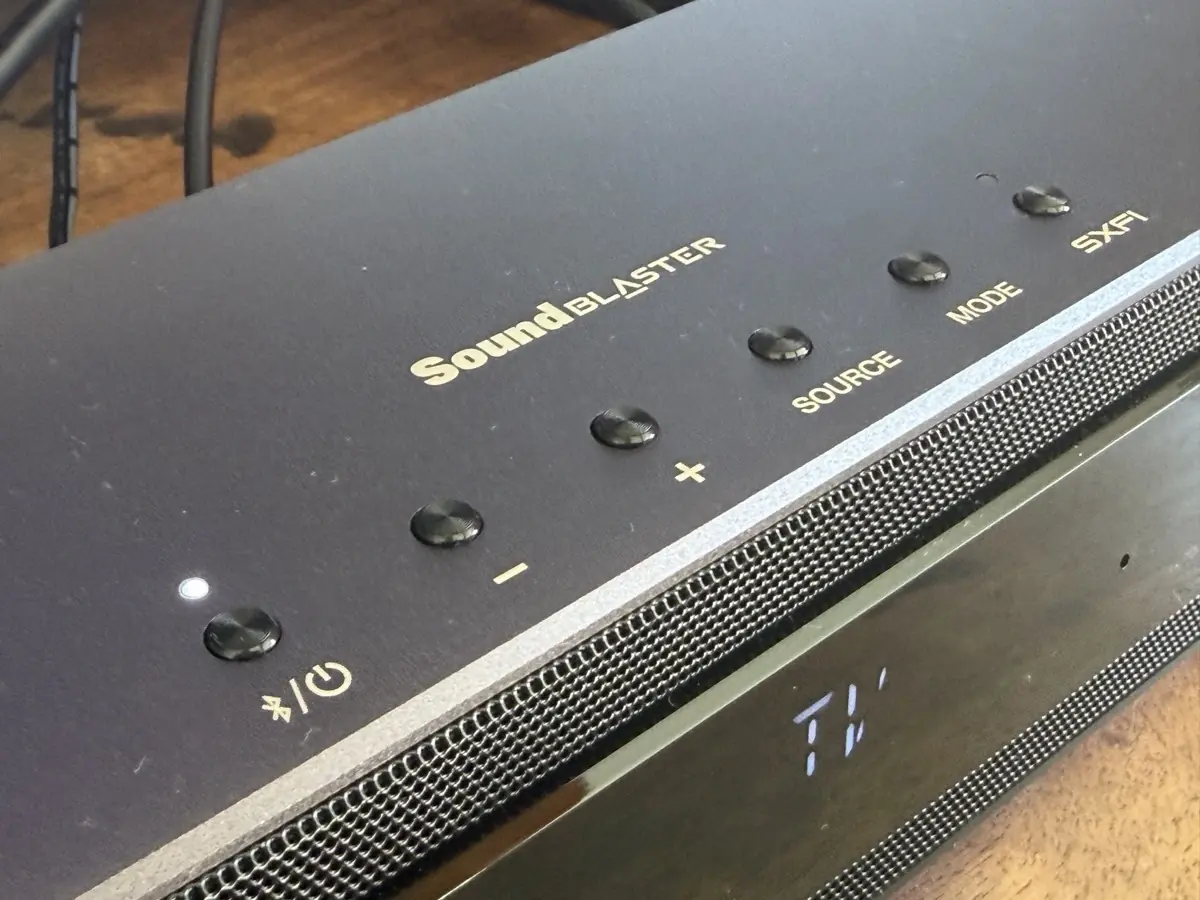 Test de la Creative Sound Blaster Katana V2X&nbsp;: une barre de son gaming qui fait plus que du gaming