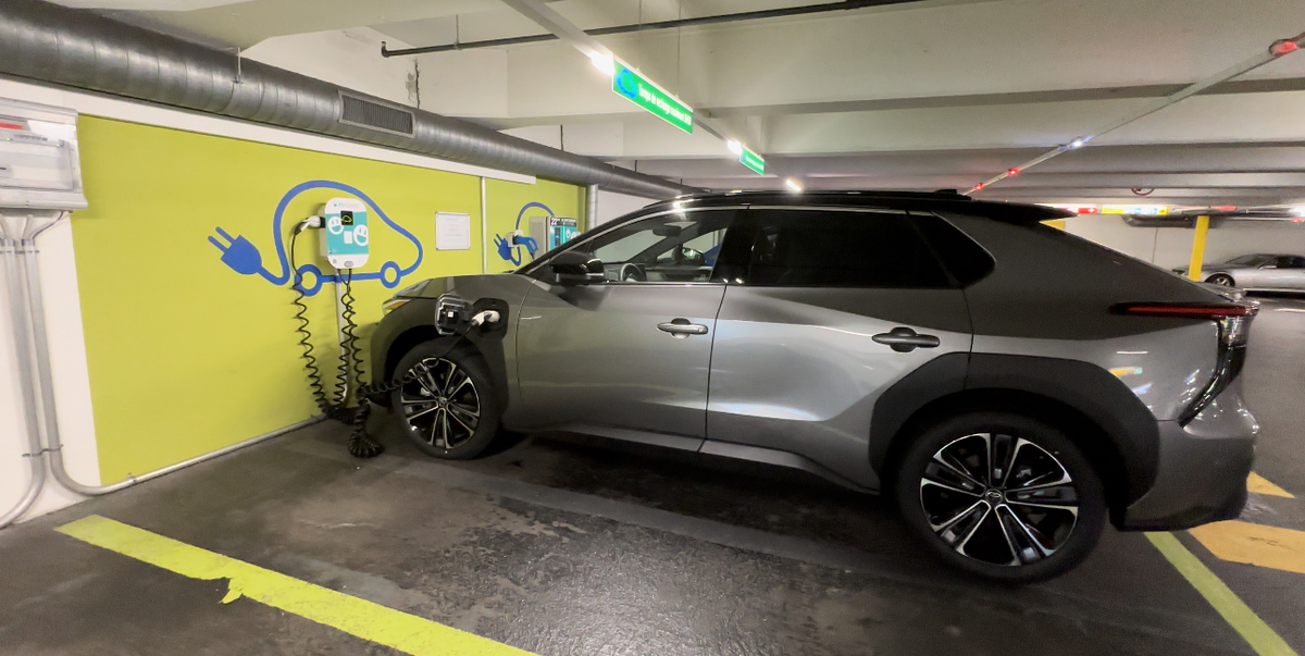 La Suisse se réveille enfin sur l'installation des bornes de recharge électrique