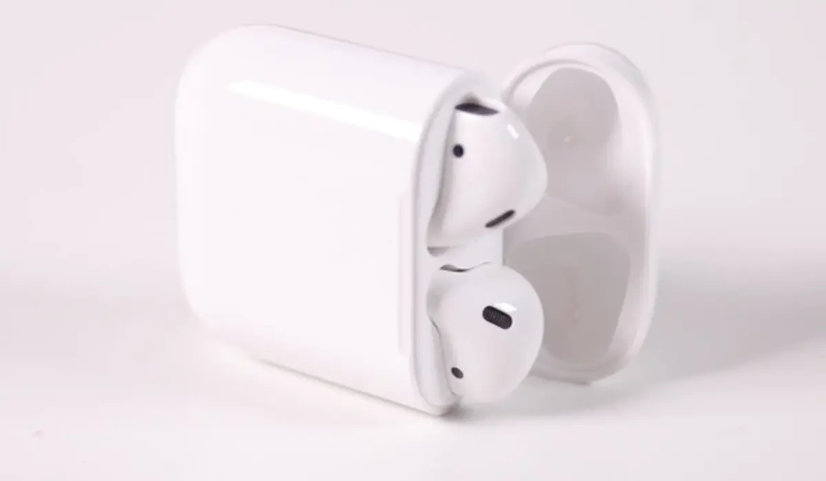 AirPods ישלטו במכירות האוזניות האלחוטיות