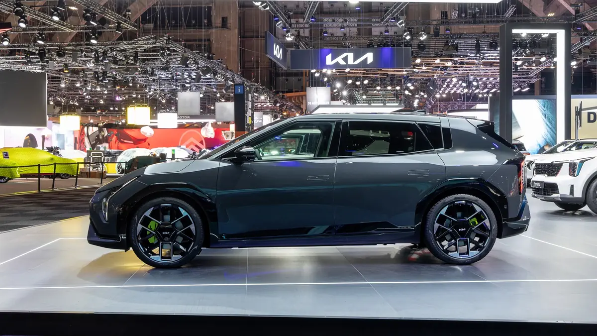 Kia EV4 GT et AWD&nbsp;: la Cor&eacute;enne sort l'artillerie qui fait vroom vroom zen