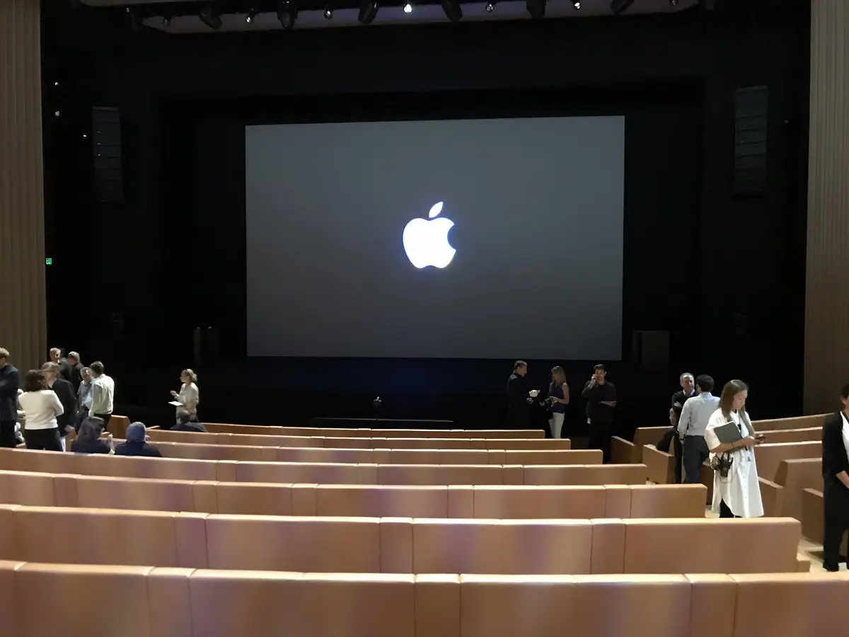 Keynote : l'intérieur du Steve Jobs Theater se dévoile !