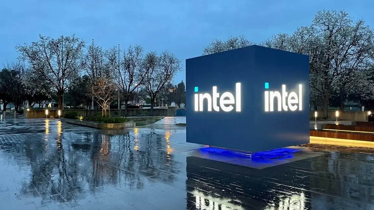 Intel perd 45 % en Bourse en un mois malgr&eacute; des ventes en forte hausse