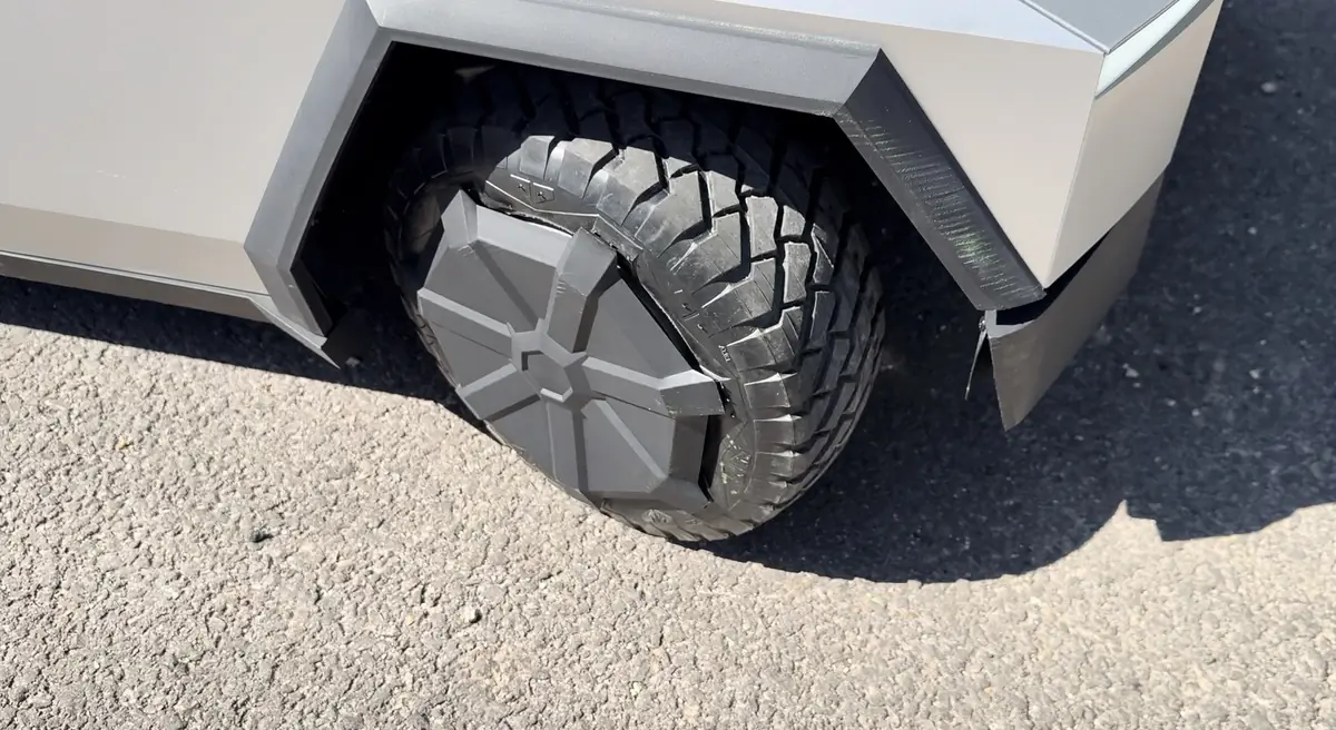 Test du Tesla Cybertruck pour enfants... par des enfants (vid&eacute;o)