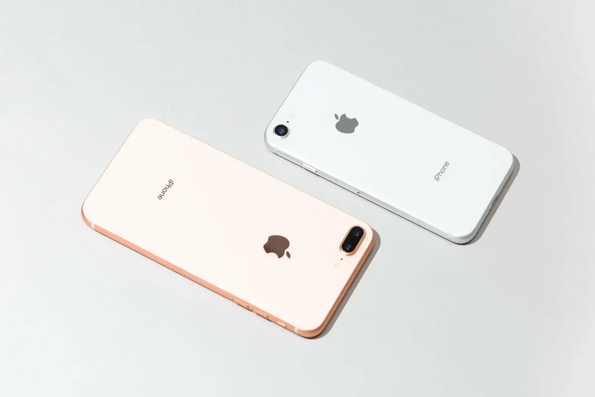 Revue de tests des iPhone 8 et 8 Plus : les meilleurs smartphones... en attendant l'iPhone X