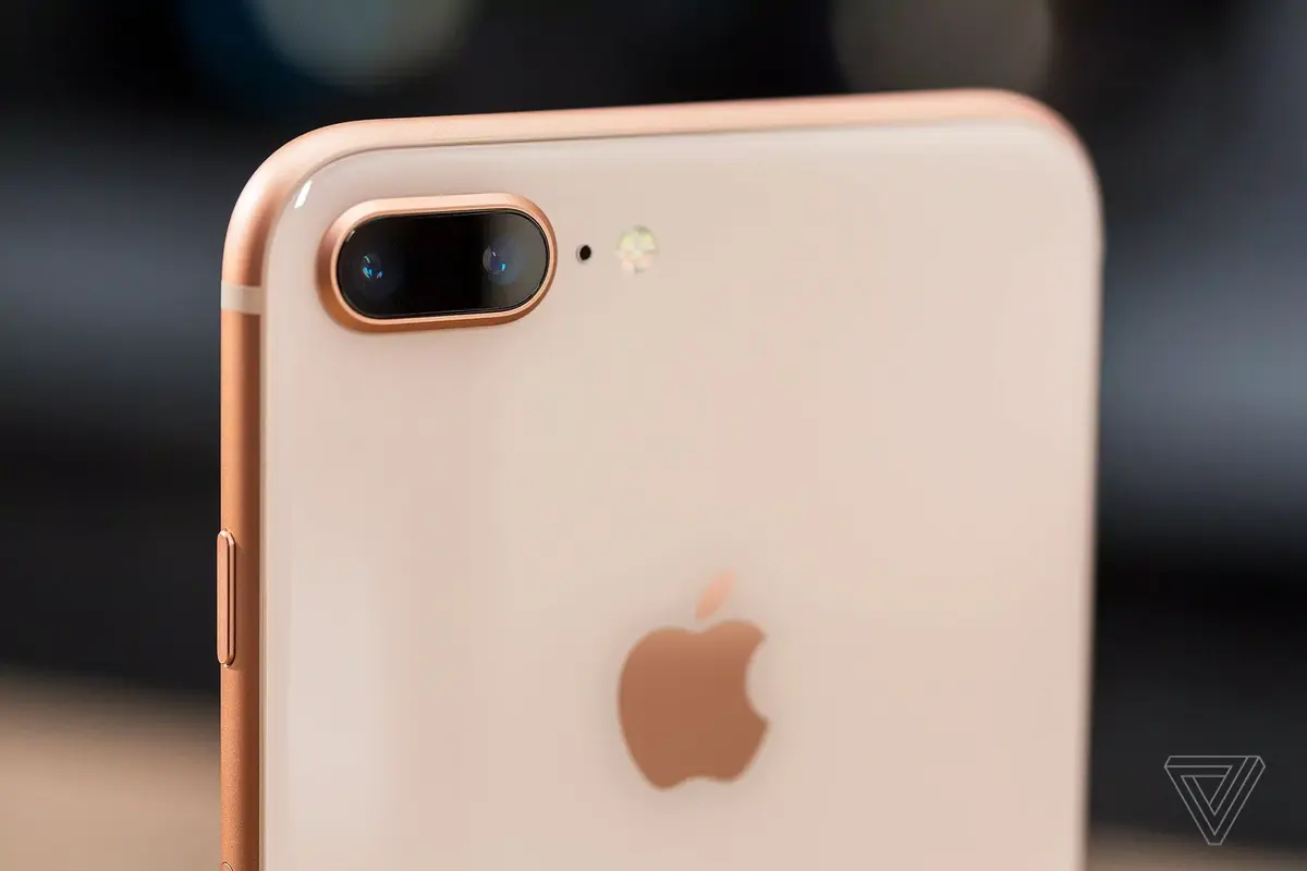 Revue de tests des iPhone 8 et 8 Plus : les meilleurs smartphones... en attendant l'iPhone X