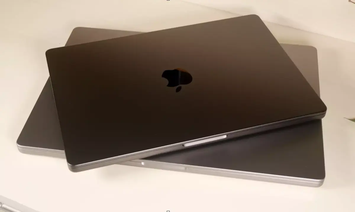 MacBook Pro M3 Noir sidéral