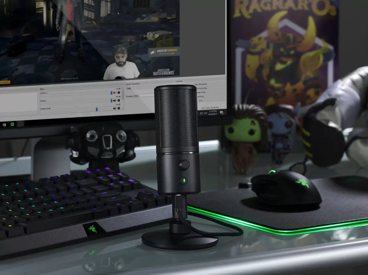 Razer a créé une webcam dédiée aux streamers (avec lampe intégrée), micro en option