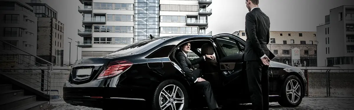 Daimler (Mercedes) se paie le français Chauffeur Privé ! (pour concurrencer Uber)