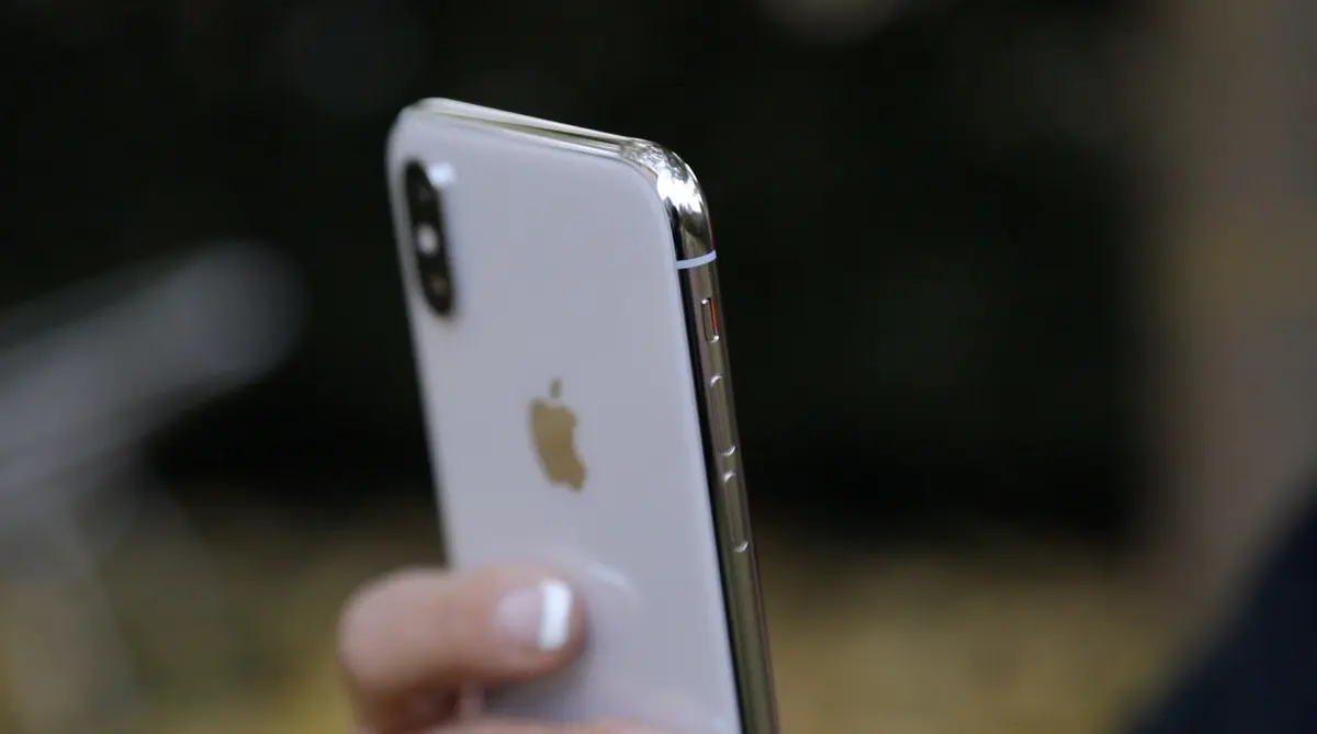 30 à 35 millions d'iPhone X vendus au quatrième trimestre 2017 ?