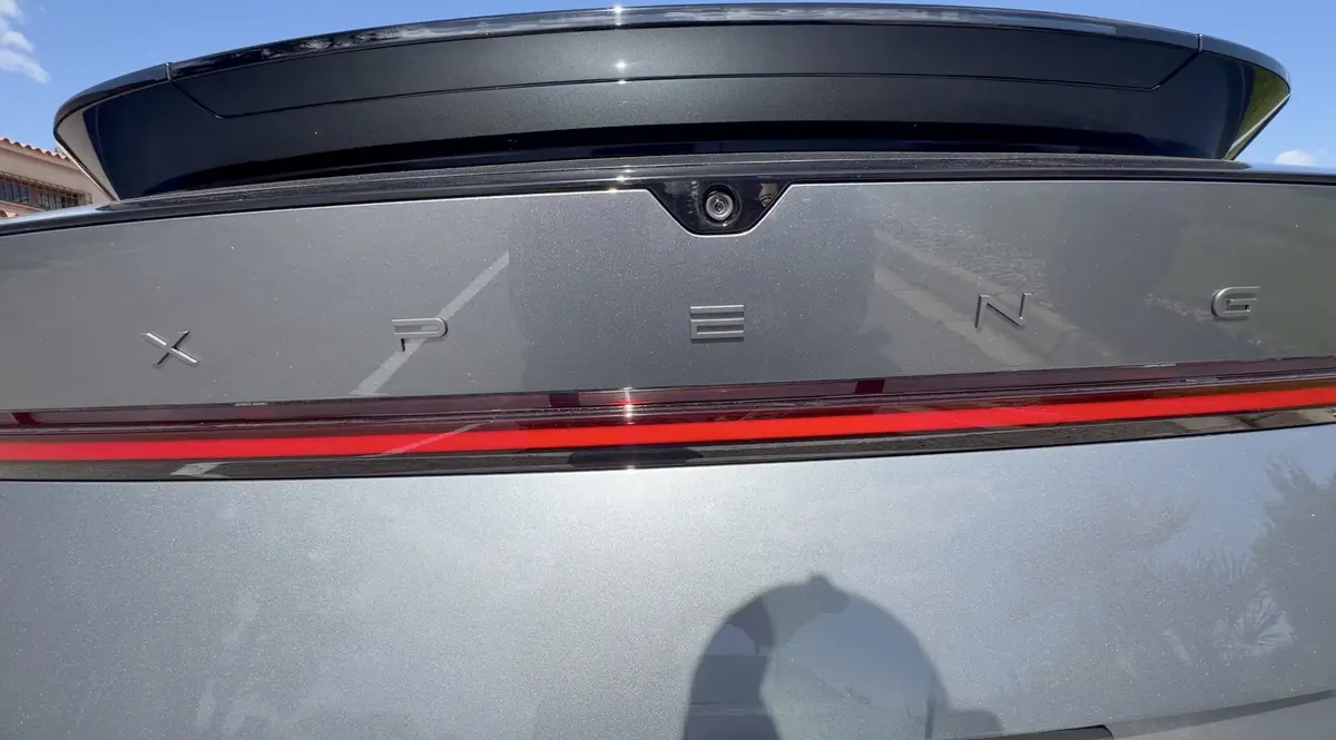 Essai XPeng P7+&nbsp;: le luxe et la charge en 12mn &agrave; partir de 45 990&euro;