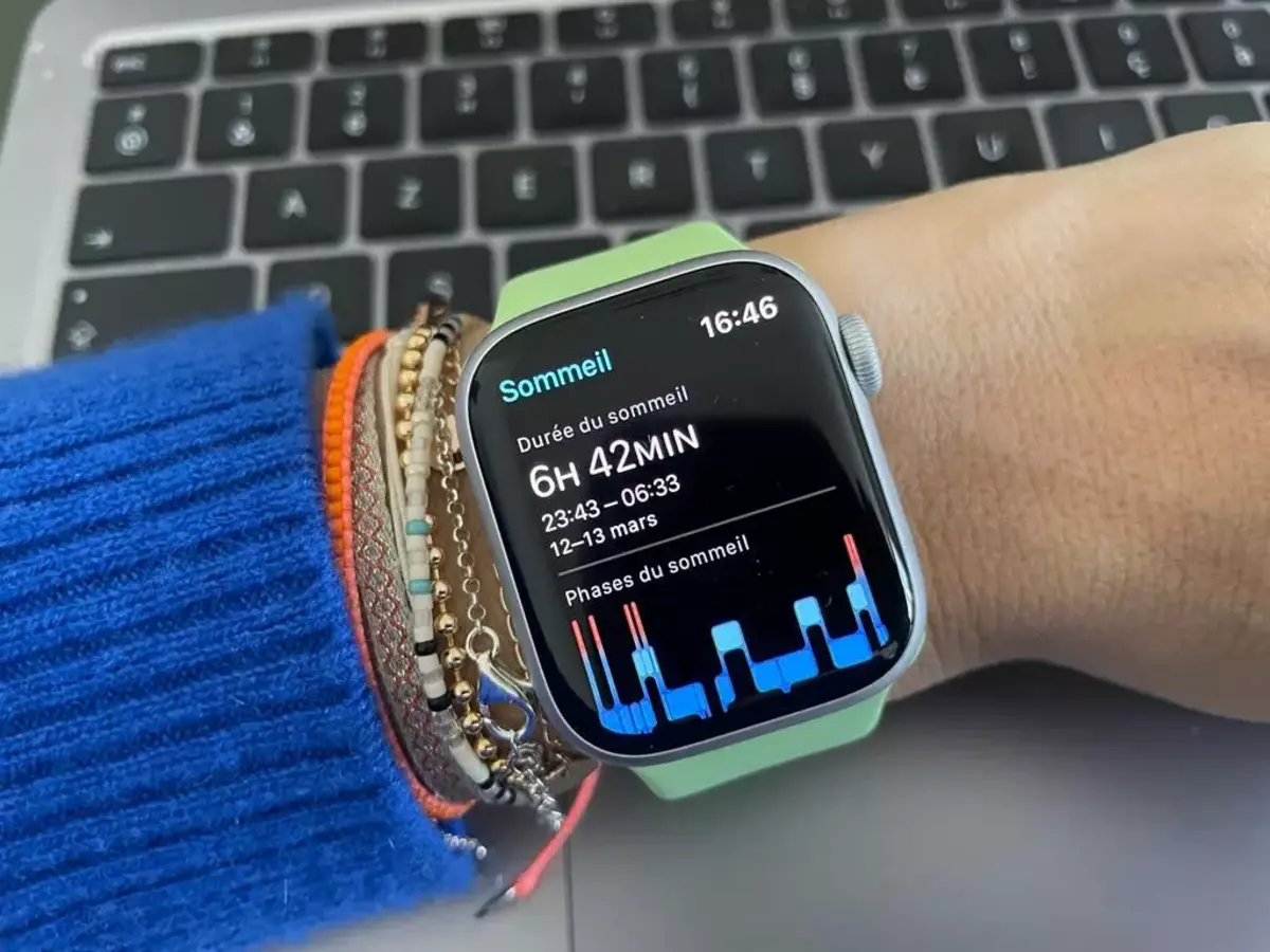 Apple Watch は睡眠が足りていないと判断します
