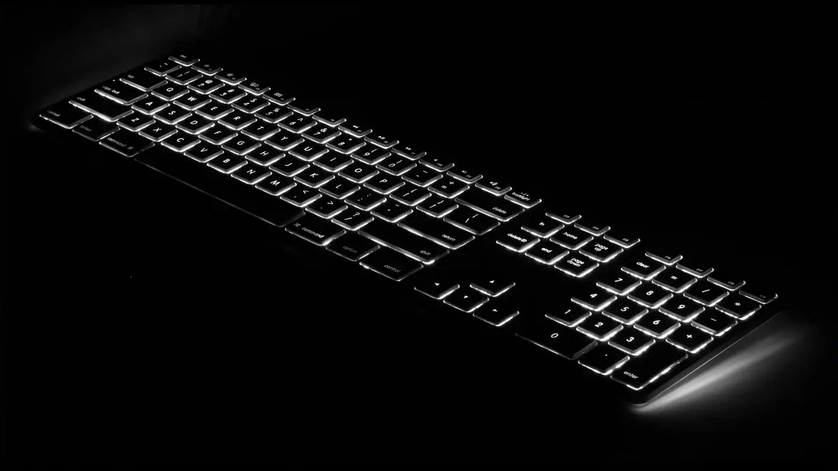 Matias lance un clavier filaire pour Mac avec rétro-éclairage en couleur