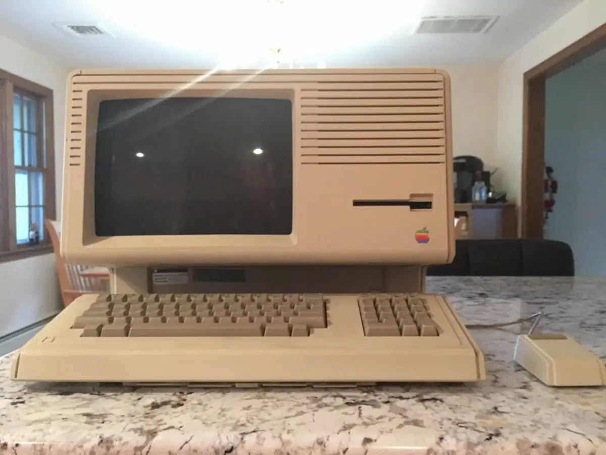 Un prototype (rare) de Lisa en vente sur eBay