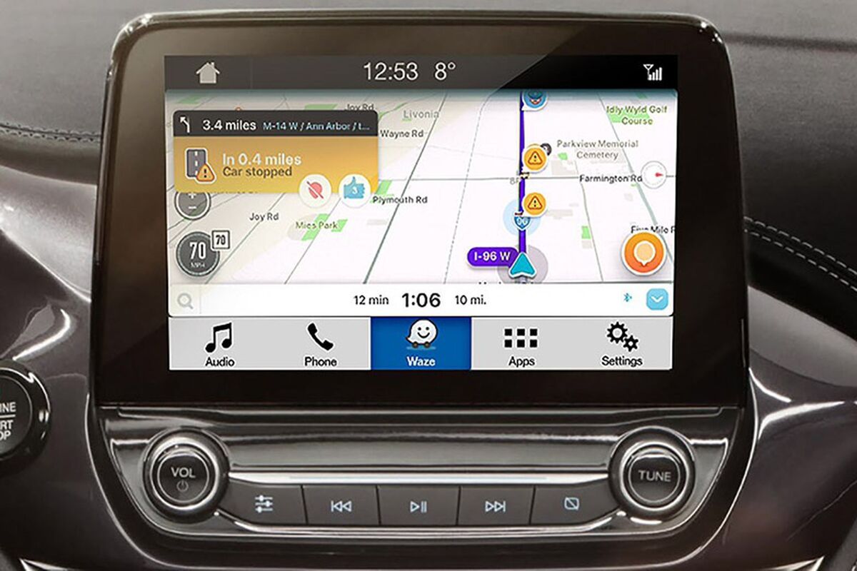 Ford et Google contournent les limitations de CarPlay pour intégrer Waze