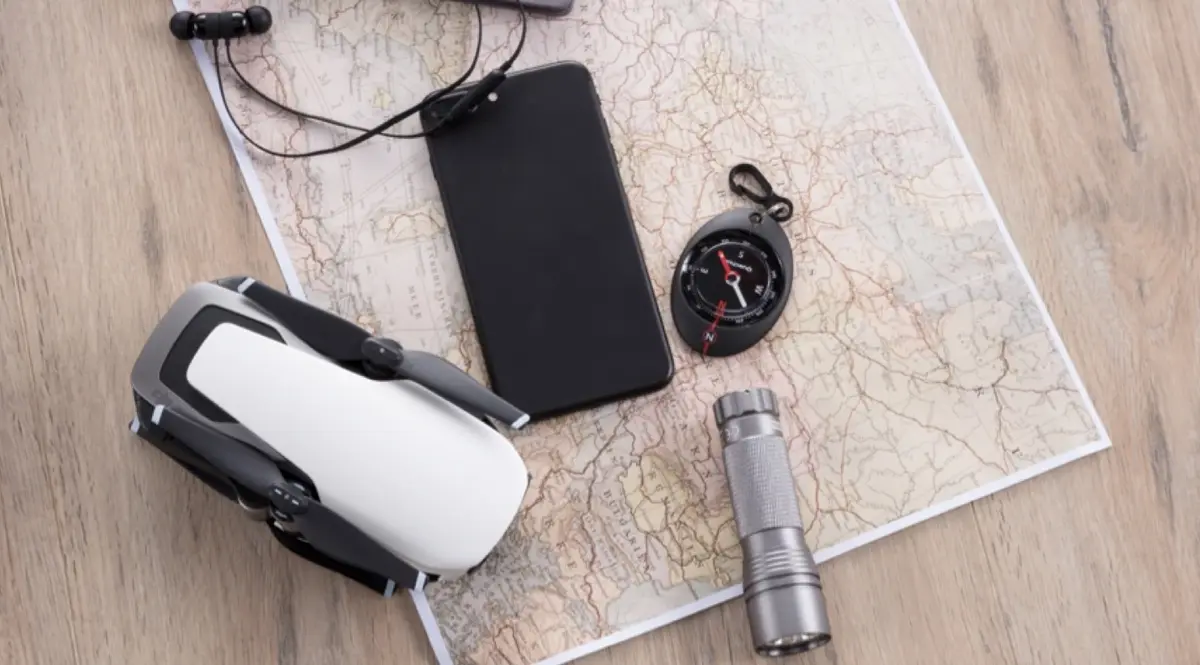 DJI Mavic Air : 430 grammes, de la taille d'un iPhone, entre le Mavic Pro et le Spark