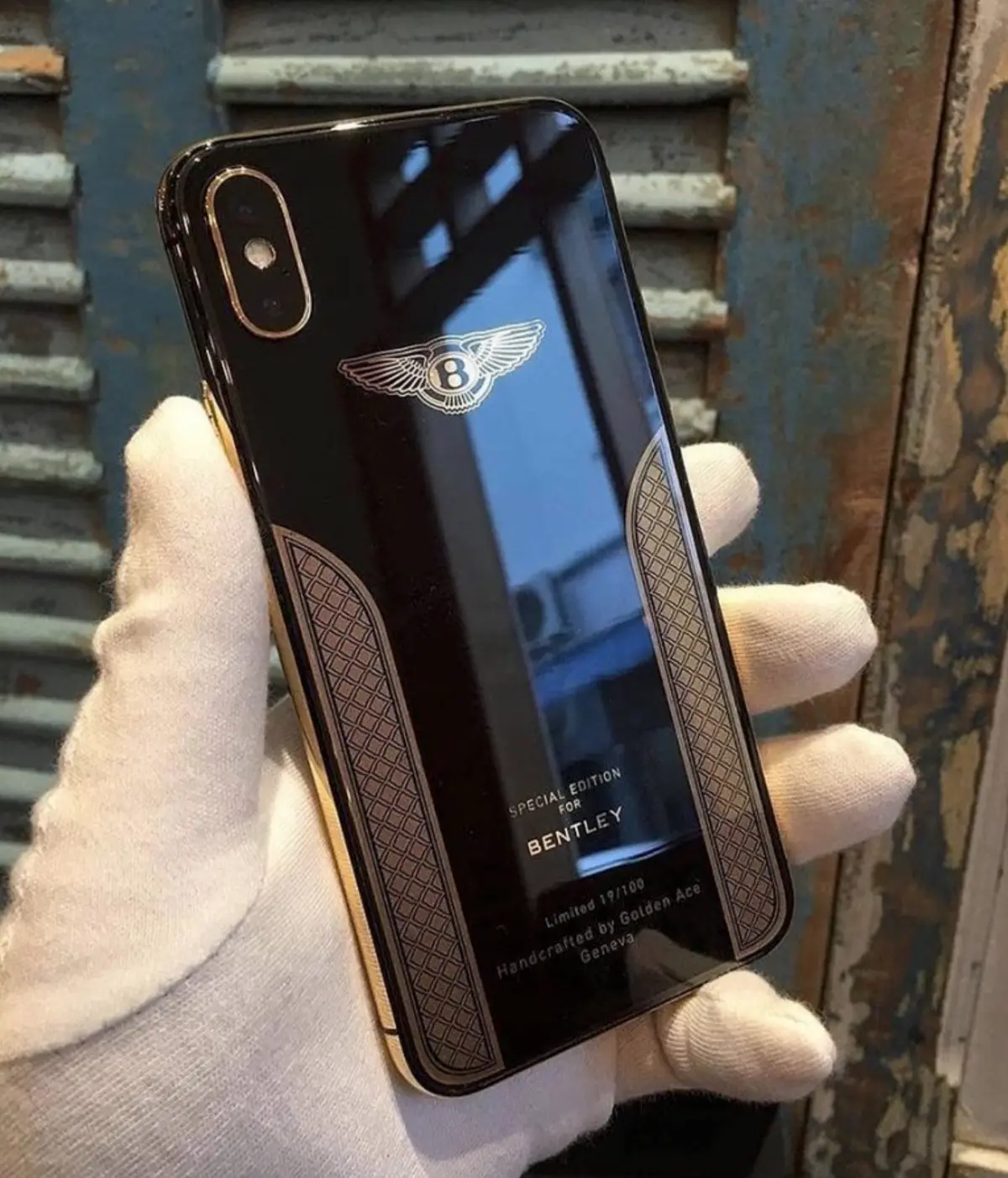 iPhone X : une édition spéciale Bentley produite à 100 exemplaires