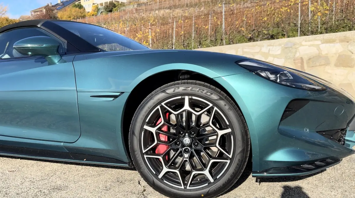 Essai MG Cyberster Propulsion&nbsp;: un cabrio de 340 ch avec 0 malus et 100% fun&nbsp;!