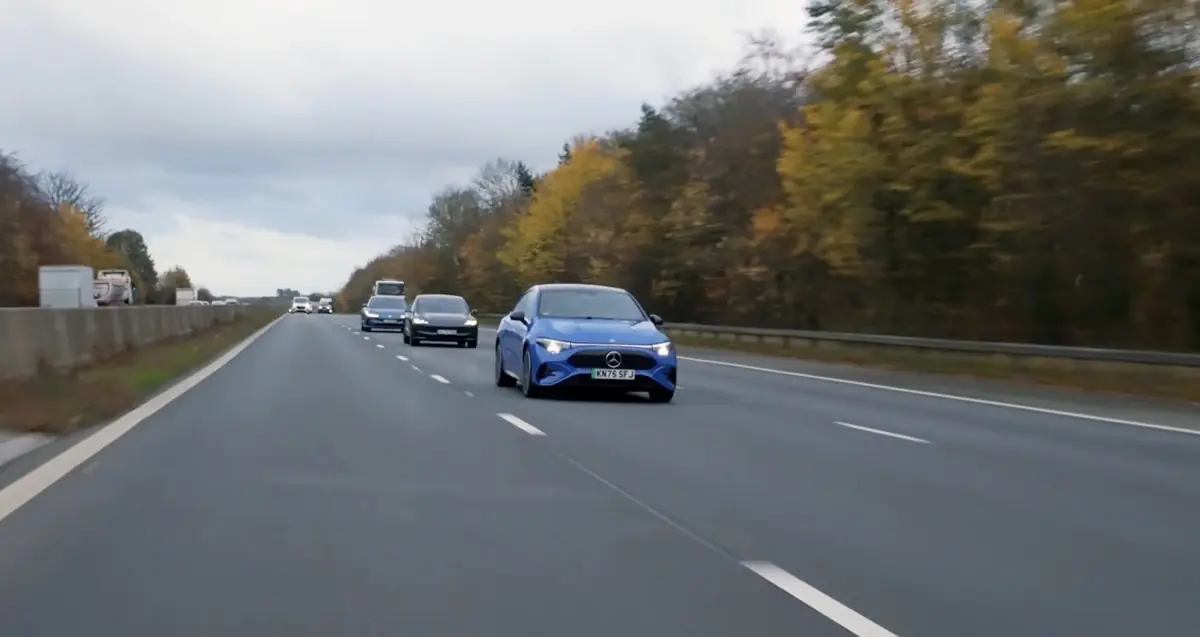 Un accident provoqu&eacute; par une Mercedes CLA &eacute;lectrique, victime de "freinage fant&ocirc;me"
