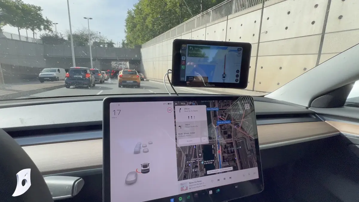 CarPlay WiFi chez Tesla ? Test de Carpuride, un boitier pour les voitures sans CarPlay