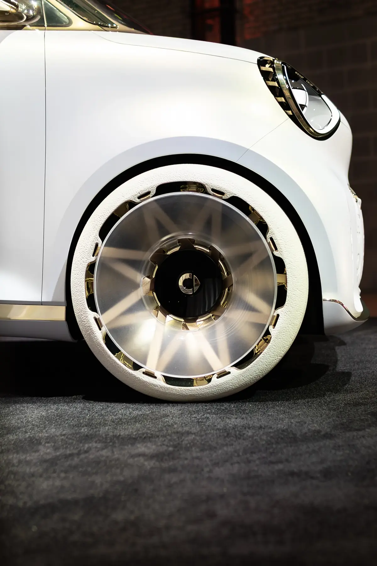 Smart #2&nbsp;: on a pu voir l&rsquo;int&eacute;rieur de la future micro-citadine &eacute;lectrique &agrave; Rome