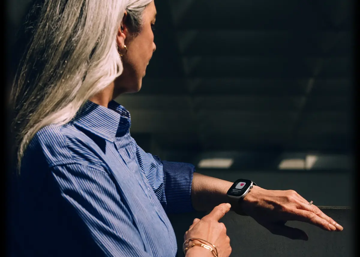 Il s&rsquo;entra&icirc;ne pour un triathlon, son Apple Watch lui sauve la vie