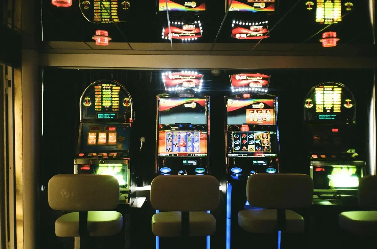 Les casinos traditionnels ont peur de se vider si les casinos en ligne sont légalisés