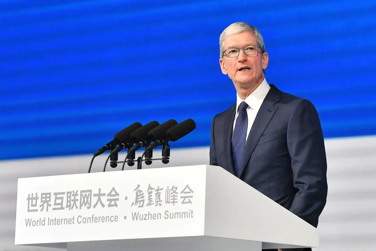 Tim Cook s'en va-t-en Chine pour coprésider le forum des entreprises (politiquement correct ?)